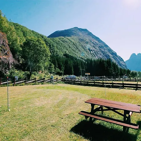 Trollstigen 翁达尔斯内斯